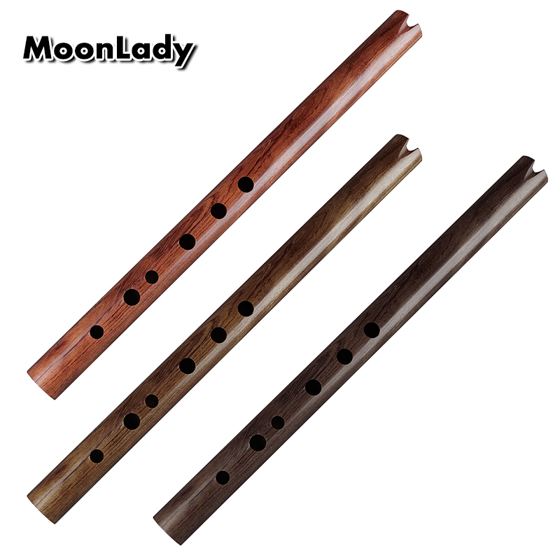 A Vertical Flute Indian Clarin - Musical Instrument Of India recension och pris
