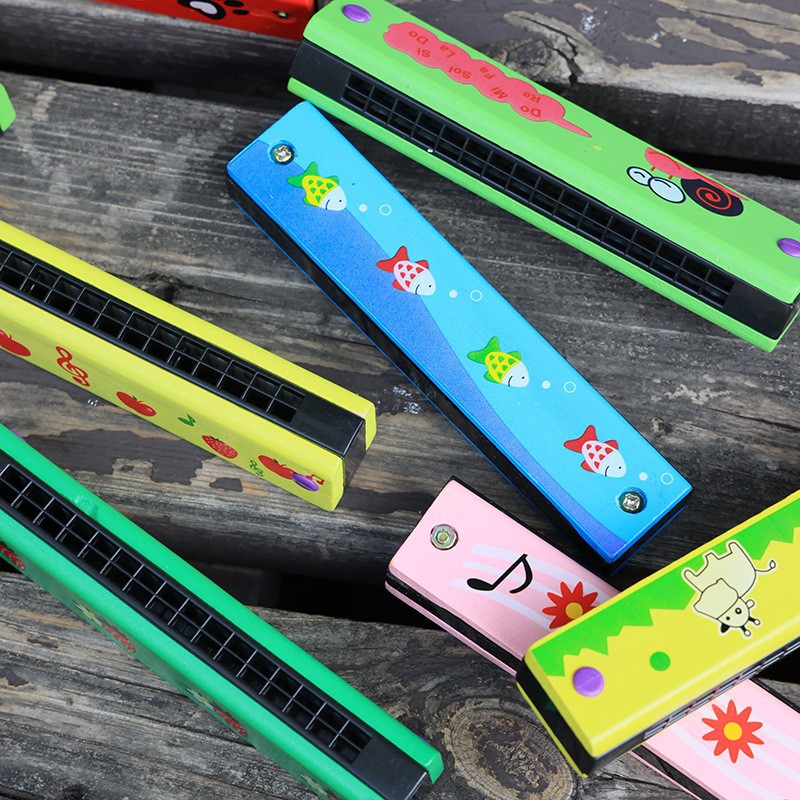 Children's Harmonica, Wooden M - Musical Instrument That You Blow Into recension och pris