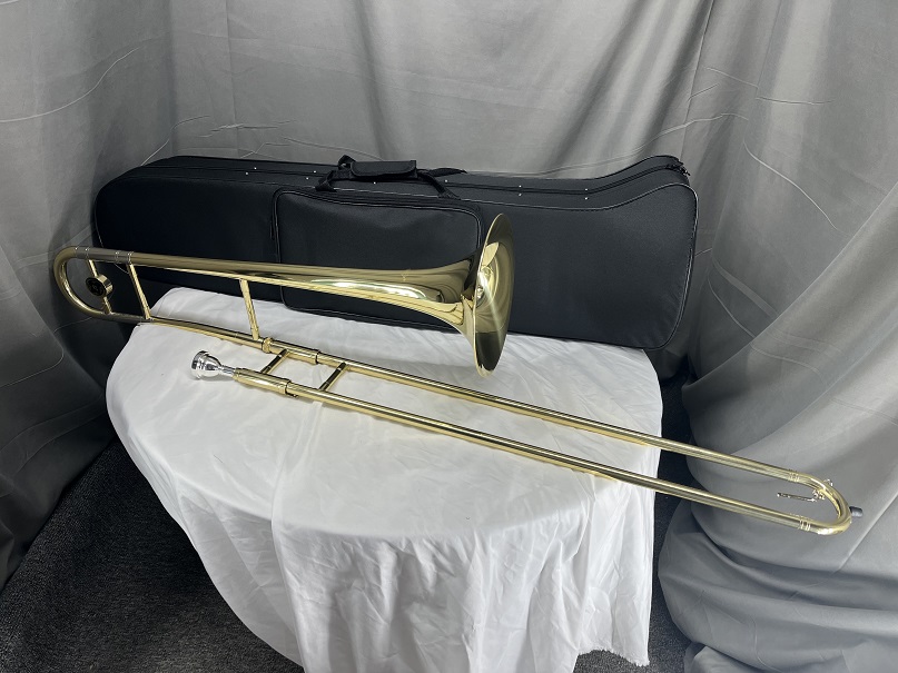 Professional Alto Trombone Bra - Musical Instrument Logo recension och pris